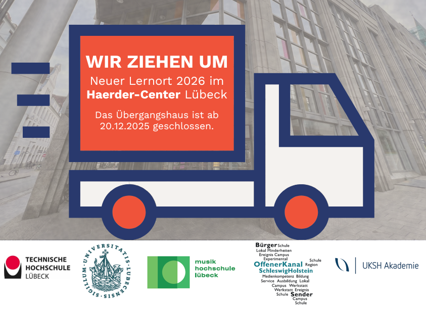 Ein Umzugswagen auf dem der neue Lernort Haerder-Center ab 2026 geschrieben steht